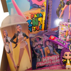 Box Guerreras De Kpop Con Vaso Y Varios Juguetes - S-STORE