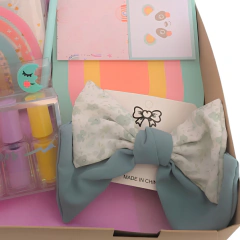 Imagen de Box Ideal Regalo Escolar Cuaderno Y Resaltadores