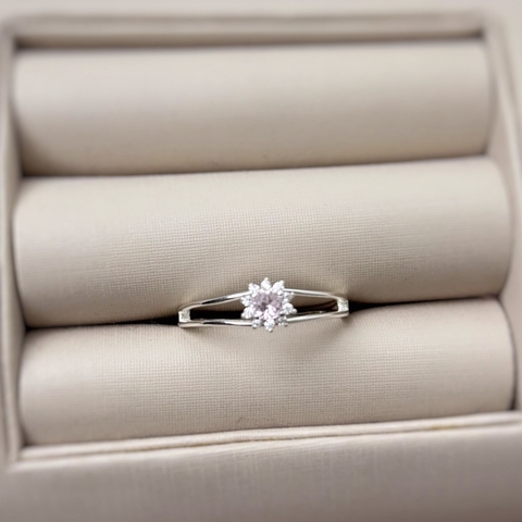 Anel solitário zircônia rosa / Prata 925 - comprar online