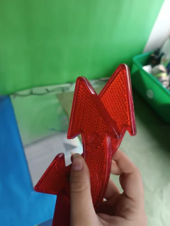 Par de flechas reflectivas rojas para rines de bicicleta en internet