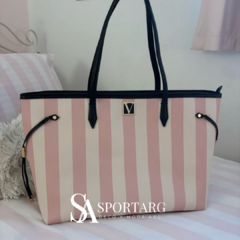 2x1 VICTORIA SECRET (CARTERA + BODYSPLASH DE REGALO) - comprar online