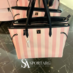 2x1 CARTERAS VICTORIA SECRET (1 ROSA + 1 NEGRA) en internet