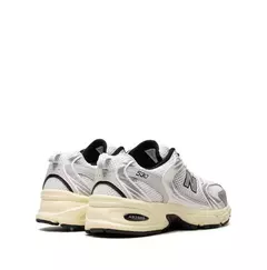New Balance 530 Blanco Beige - Canela´s Shop