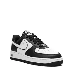 Nike Air Force 1 Panda en internet