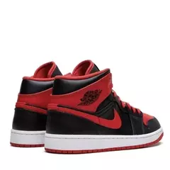 Air Jordan 1 Retro Mid Alternate Bred - Canela´s Shop