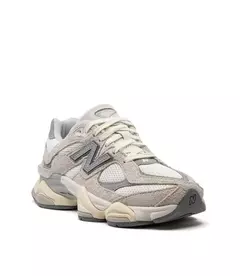 New Balance 9060 Beige White en internet