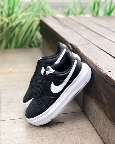 TÊNIS NIKE SOLA ALTA PRETO