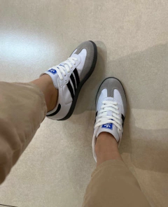 Tênis SB Branco Preto - loja online