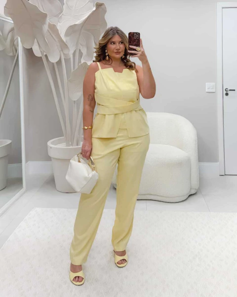 Conjunto blusa com calça Diva's - comprar online