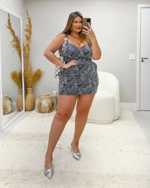 Conjunto short saia com blusa em lurex Maria Francia