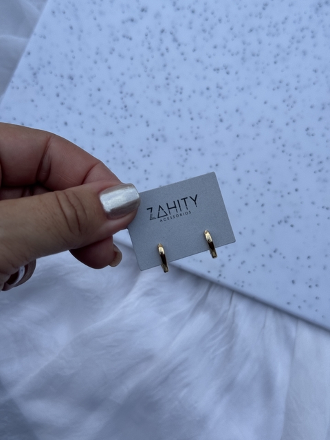 MINI ARGOLA TRIANGULAR DOURADO - comprar online