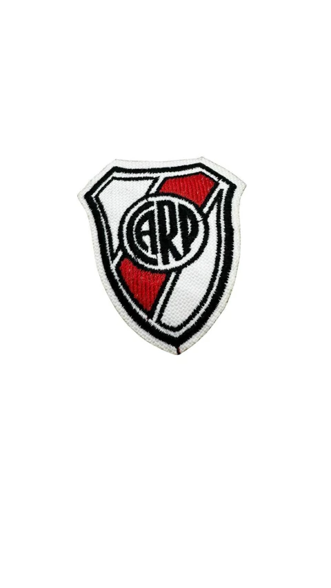 Apliques de escudos de futbol River x unidad , bordado