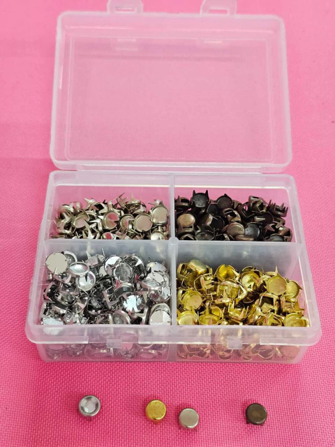 Kit 800 tachas surtidas + estuche plástico