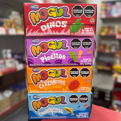 MOGUL PIECITOS, CEREBRITOS, DINOS. TIBURONCITOS display x12unid