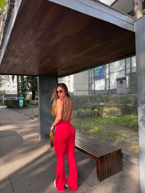 MACACÃO FLARE MARIA - VERMELHO - comprar online