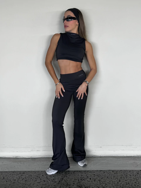 CROPPED REGATA BIANCA - PRETO