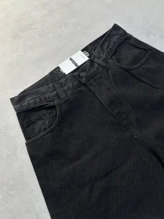 BERMUDA DE JEAN NEGRA “BS” - comprar online