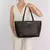 BOLSA SHOPPING BAG CONSTANCE COR PRETA