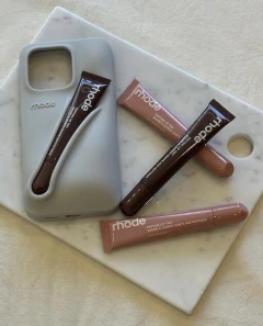 Funda Gris (Iphone 14 Pro) + Lip Treatment | Rhode