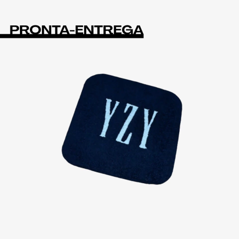 Tapete Yeezy x GAP Tufting (Feito à Mão)
