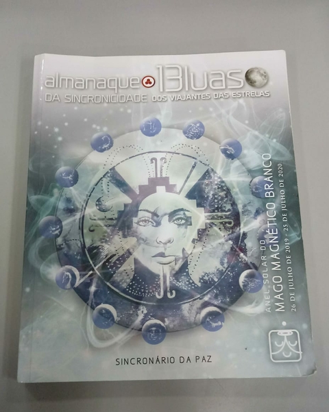 13 Luas das Sincronicidade dos Viajantes das Estrelas - Almanaque - Autor: Law Of Time (2020) [usado]