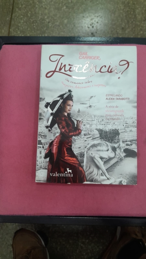 Inocência - Autor: Carriger, Gail (2015) [usado]