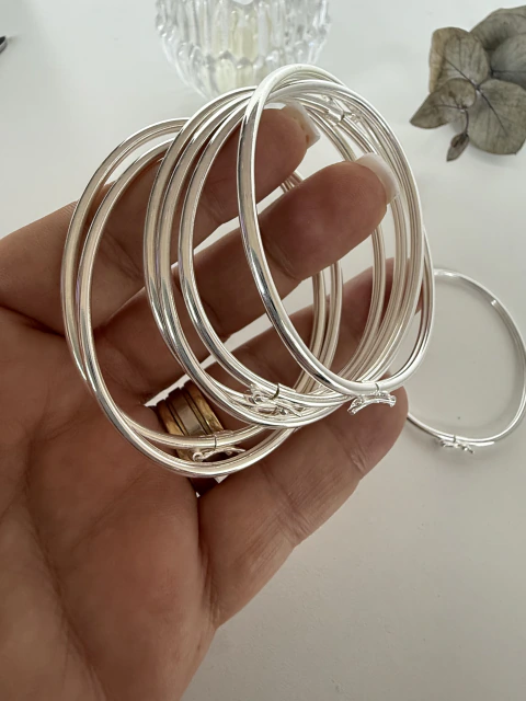Esclava Importada de plata 925 con cierre escondido