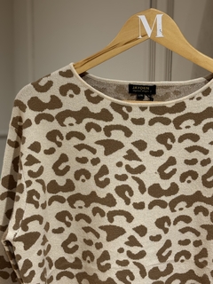 Sweater Aura en internet