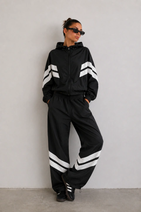 CAMPERA DE PARACHUTE OVERSIZE CON RECORTES OTOM