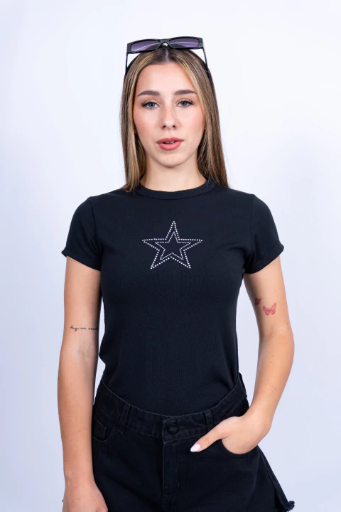 REMERA BASIC LARGA BABY CALM MC ESTRELLA STRAS - comprar online