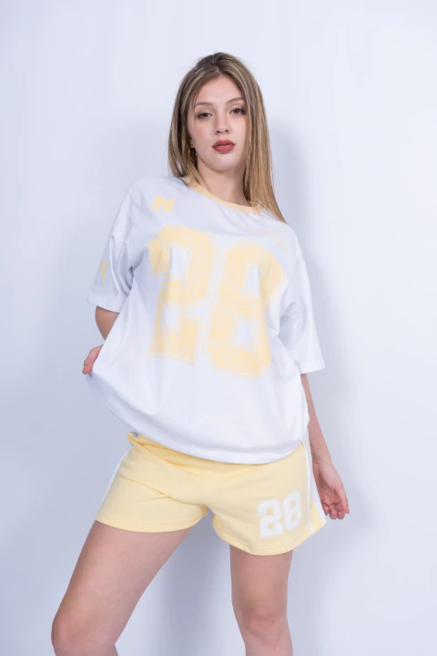 REMERA BOXY JER MC EST 28 BEAUTIFUL - comprar online