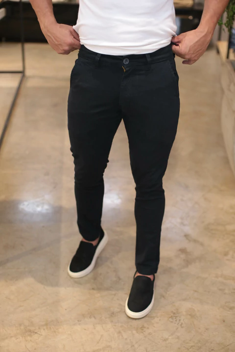 CALÇA SARJA ALFAIATARIA PRETA URBO