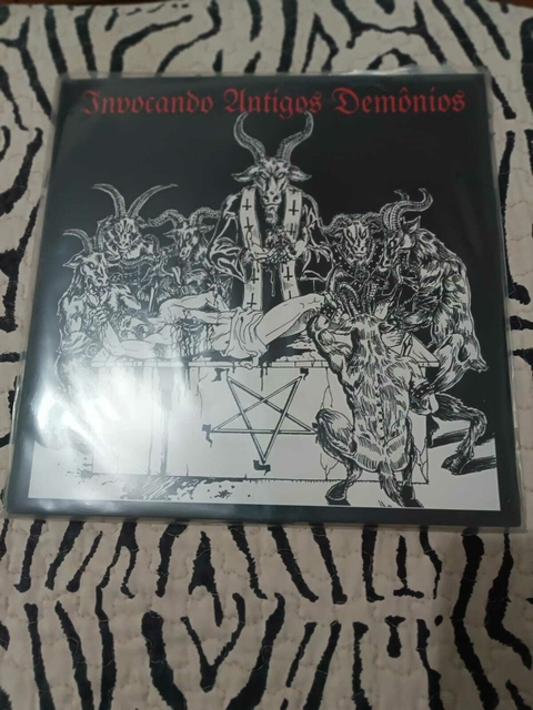 Mausoleum / Hecate / Unholy Flames / Ayperos - Invocando Antigos Demônios