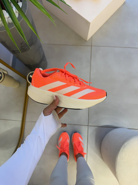 Adizero laranja