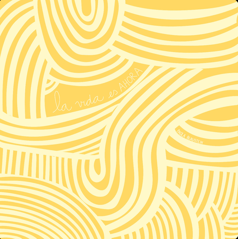 Pañuelo LA VIDA ES AHORA amarillo70x70 - comprar online