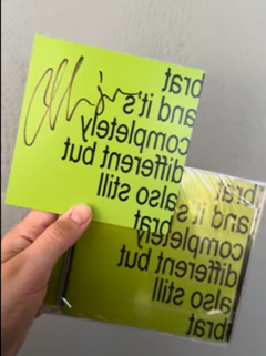 Charli xcx Brat and it’s completely different - CD lacrado Autografado - comprar online
