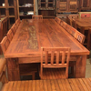 Conjunto Mesa e Cadeiras Rústicas 10 Lugares