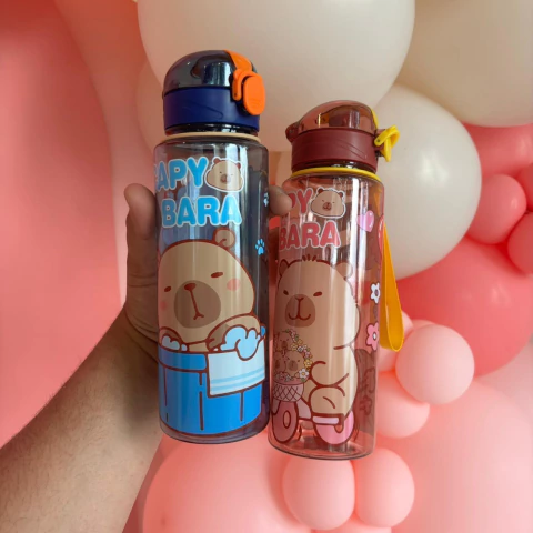 BOTELLA PLASTICA CAPYBARA 700ML - comprar online