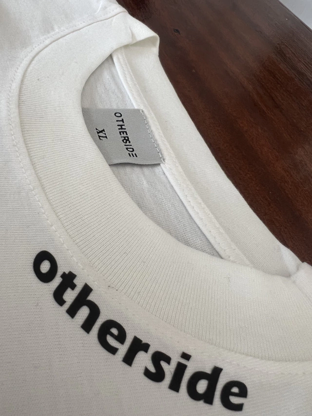 Remera Different — imagen 5