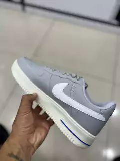 AF1 Cinza Branco Novo GS na internet