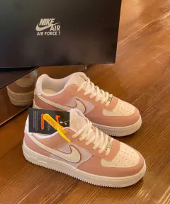 Air Force GS Rosa com Branco na internet