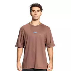 REMERA OVERSIZE MANGA CORTA SCOUT MARRON TRONOS™ - comprar online