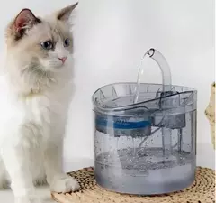SUPER 2x1 BEBEDERO PARA MASCOTAS ELÉCTRICO + DISPENSER DE AGUA - comprar online