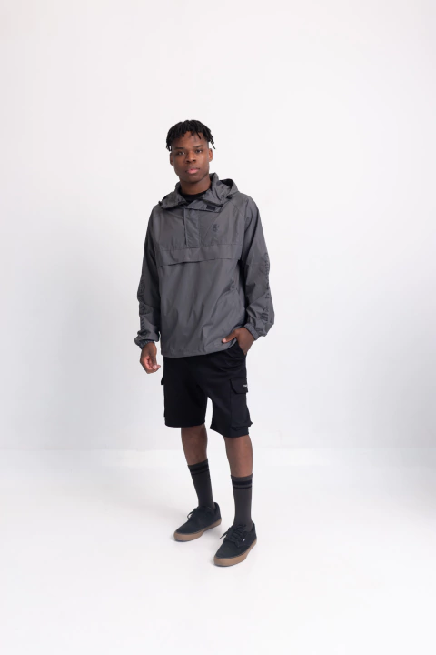 ANORAK CALAVERA NEGRA / GRIS - comprar online