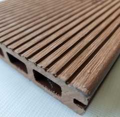 Imagen de Deck WPC tabla hueco 2200x140x25 (precio por m2)