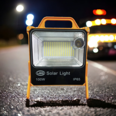Reflector SOLAR 100W portátil con función de linterna, baliza y cargador USB de celulares - HISSUMA