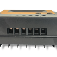 Regulador de Carga 12/24/36/48V 30 A PWM Con 4 salidas USB