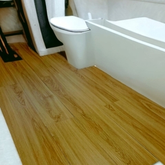 Piso vinílico símil madera 2.0 mm (303)