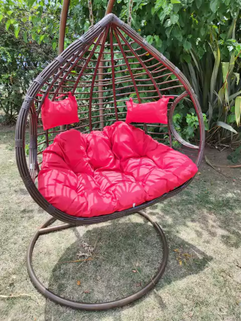 Sillón doble colgante de rattan sintetico