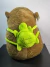 Capivara Pelúcia 45cm Com Mochila Tartaruga - comprar online